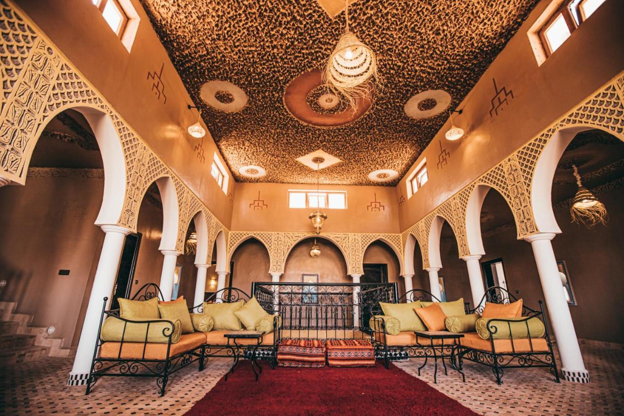 Traditional Riad Merzouga Dunes Buitenkant foto