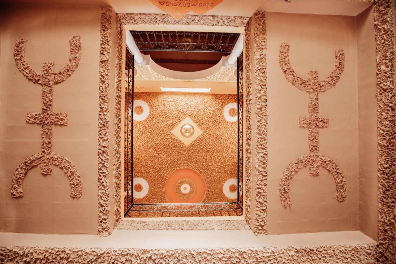 Traditional Riad Merzouga Dunes Buitenkant foto