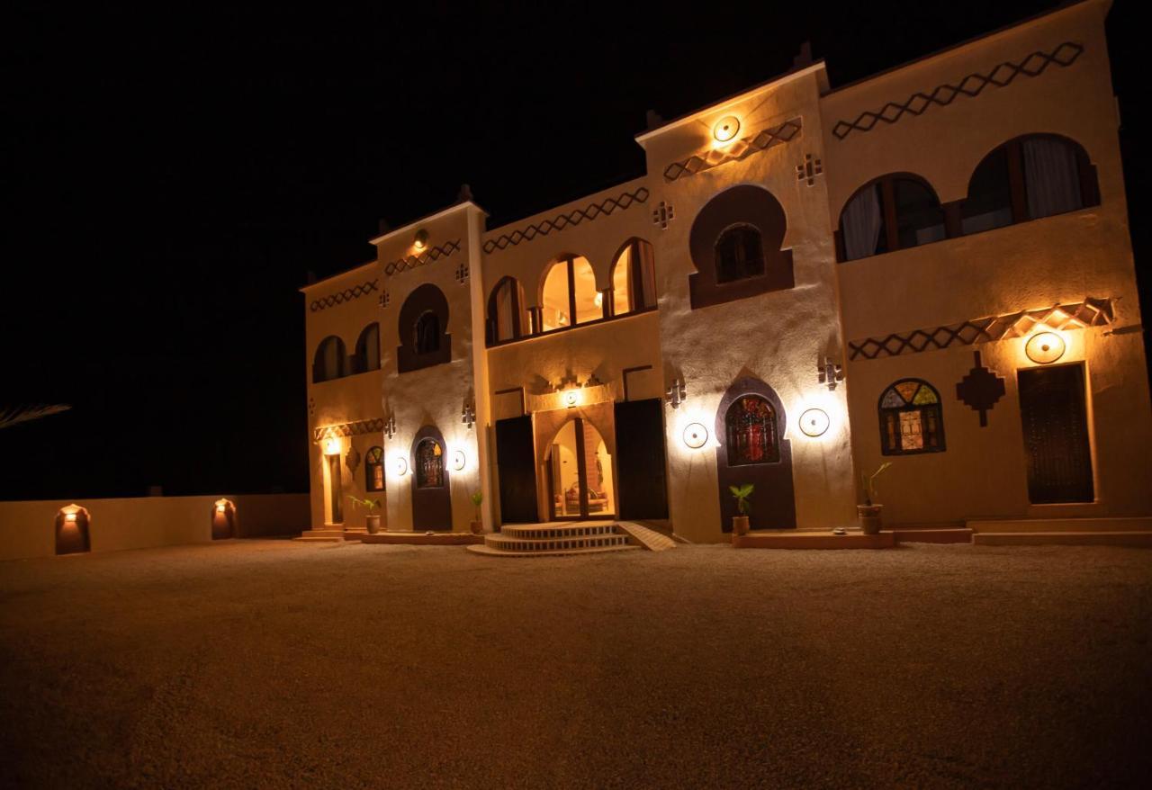 Traditional Riad Merzouga Dunes Buitenkant foto