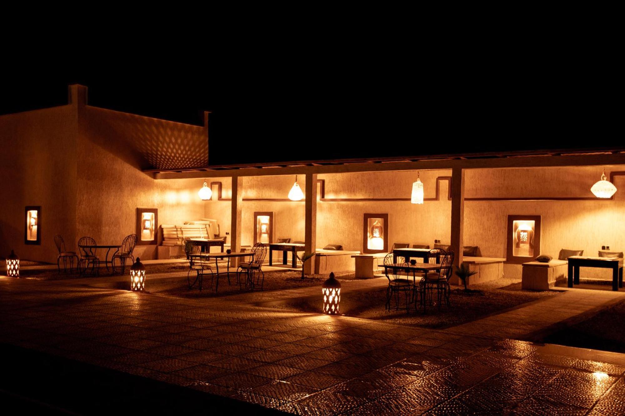 Traditional Riad Merzouga Dunes Buitenkant foto