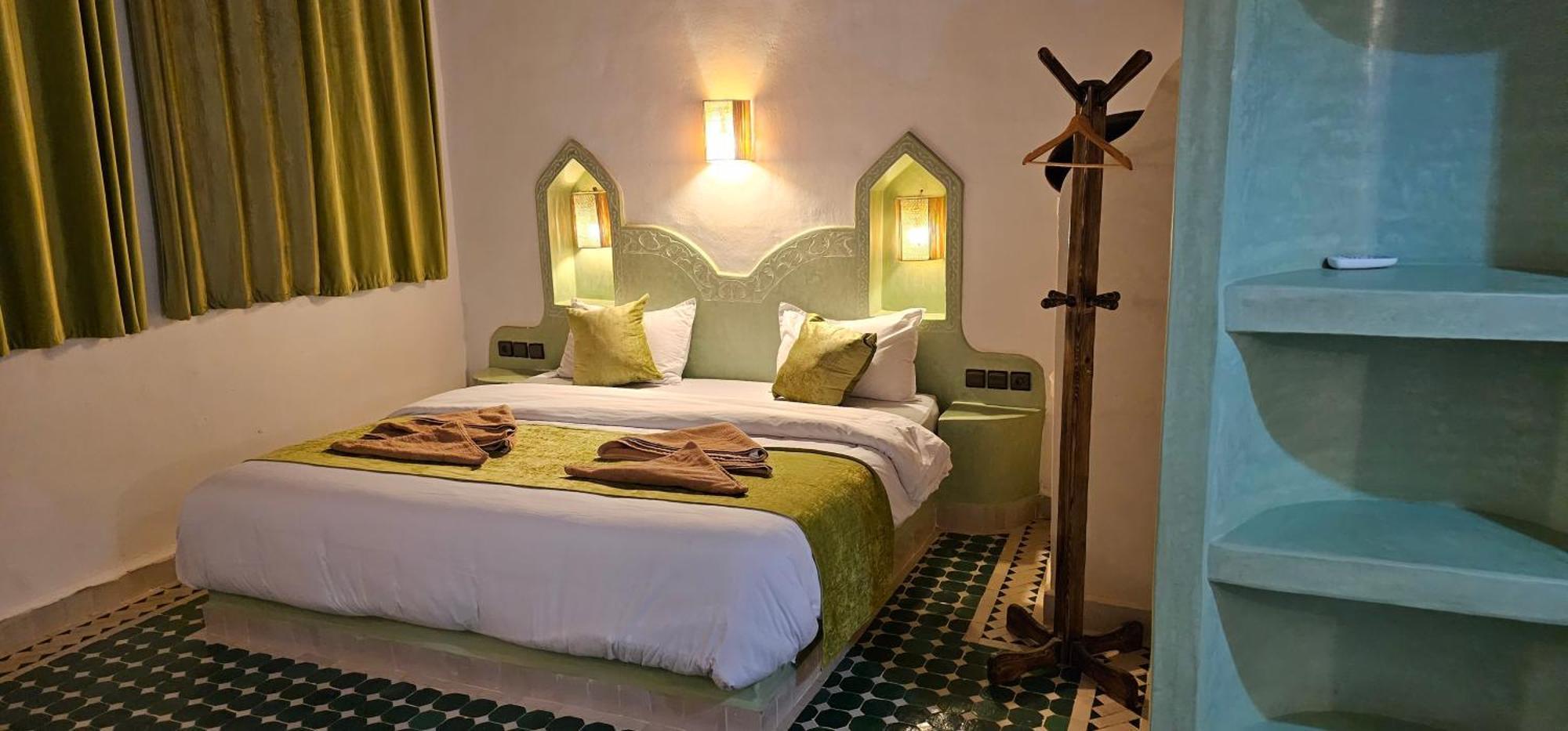 Traditional Riad Merzouga Dunes Buitenkant foto