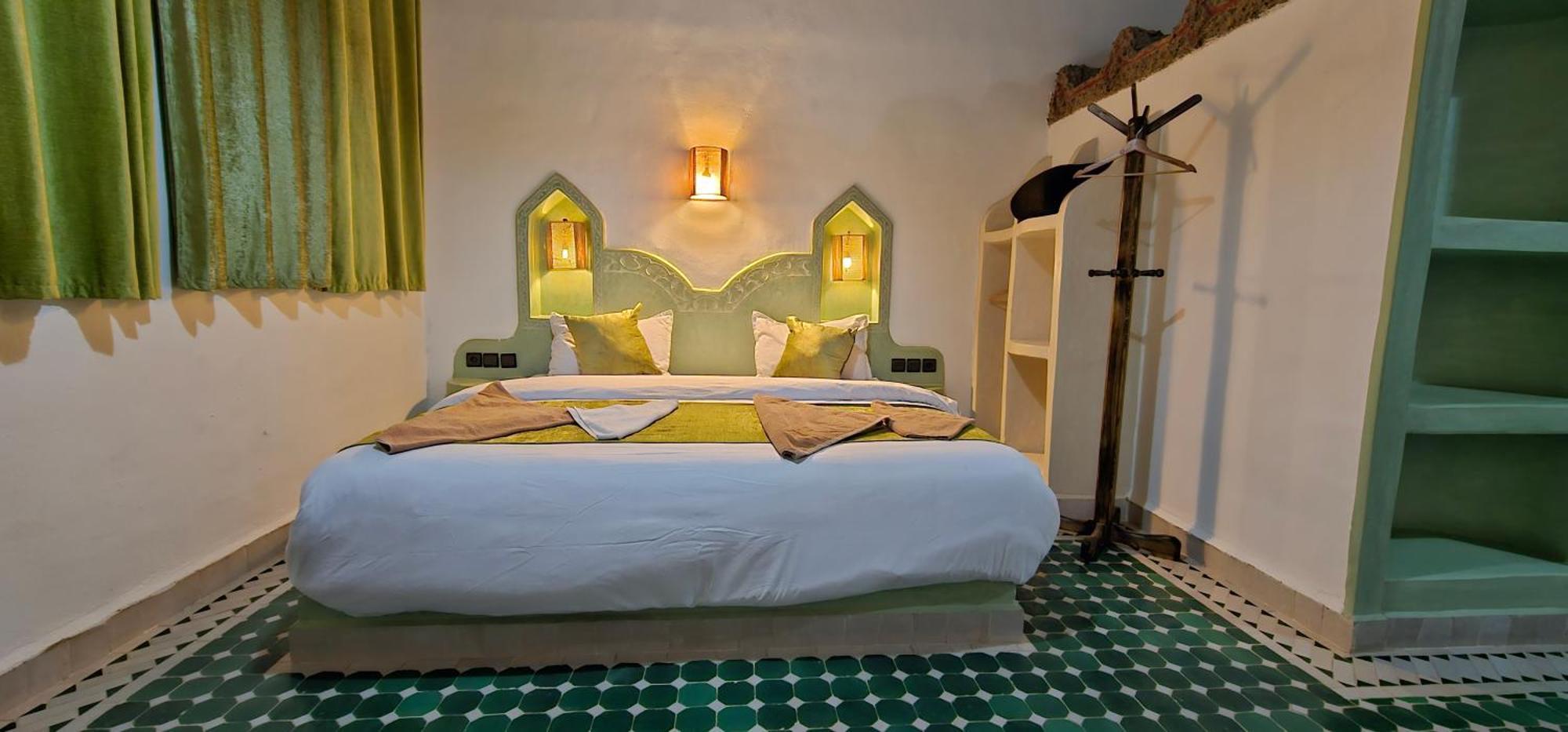 Traditional Riad Merzouga Dunes Buitenkant foto