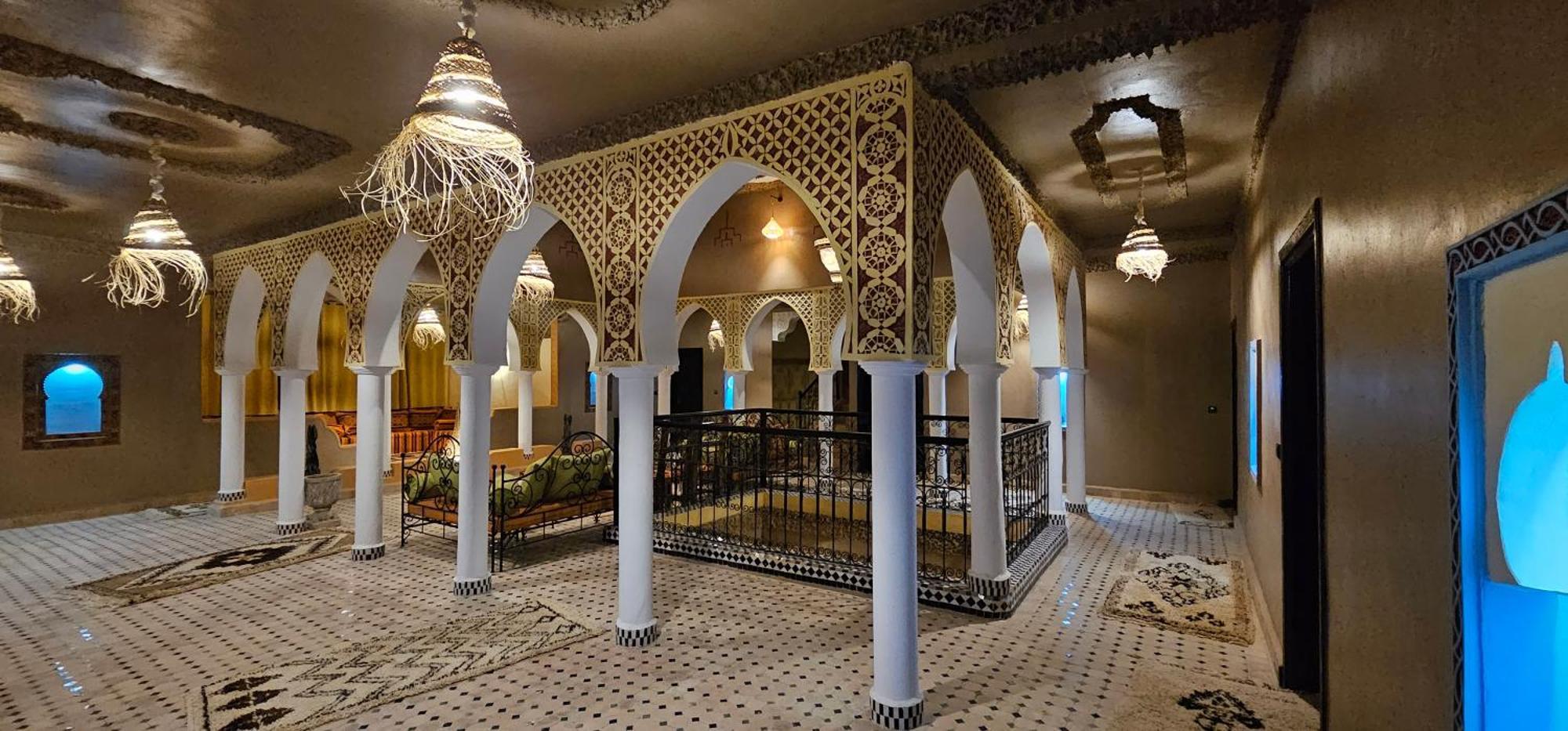 Traditional Riad Merzouga Dunes Buitenkant foto